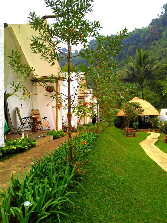Maribaya Glamping Tent Bandung Buitenkant foto