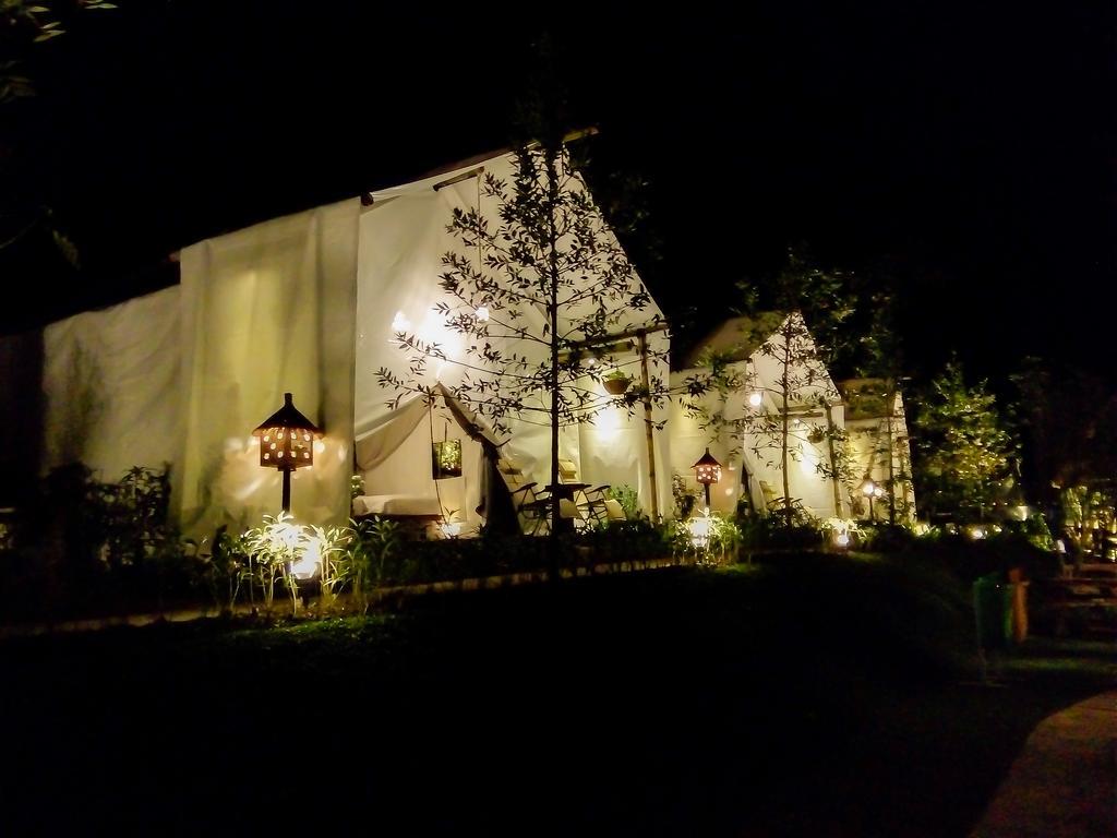 Maribaya Glamping Tent Bandung Buitenkant foto