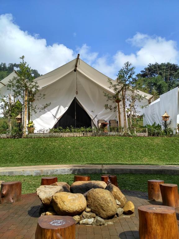 Maribaya Glamping Tent Bandung Buitenkant foto